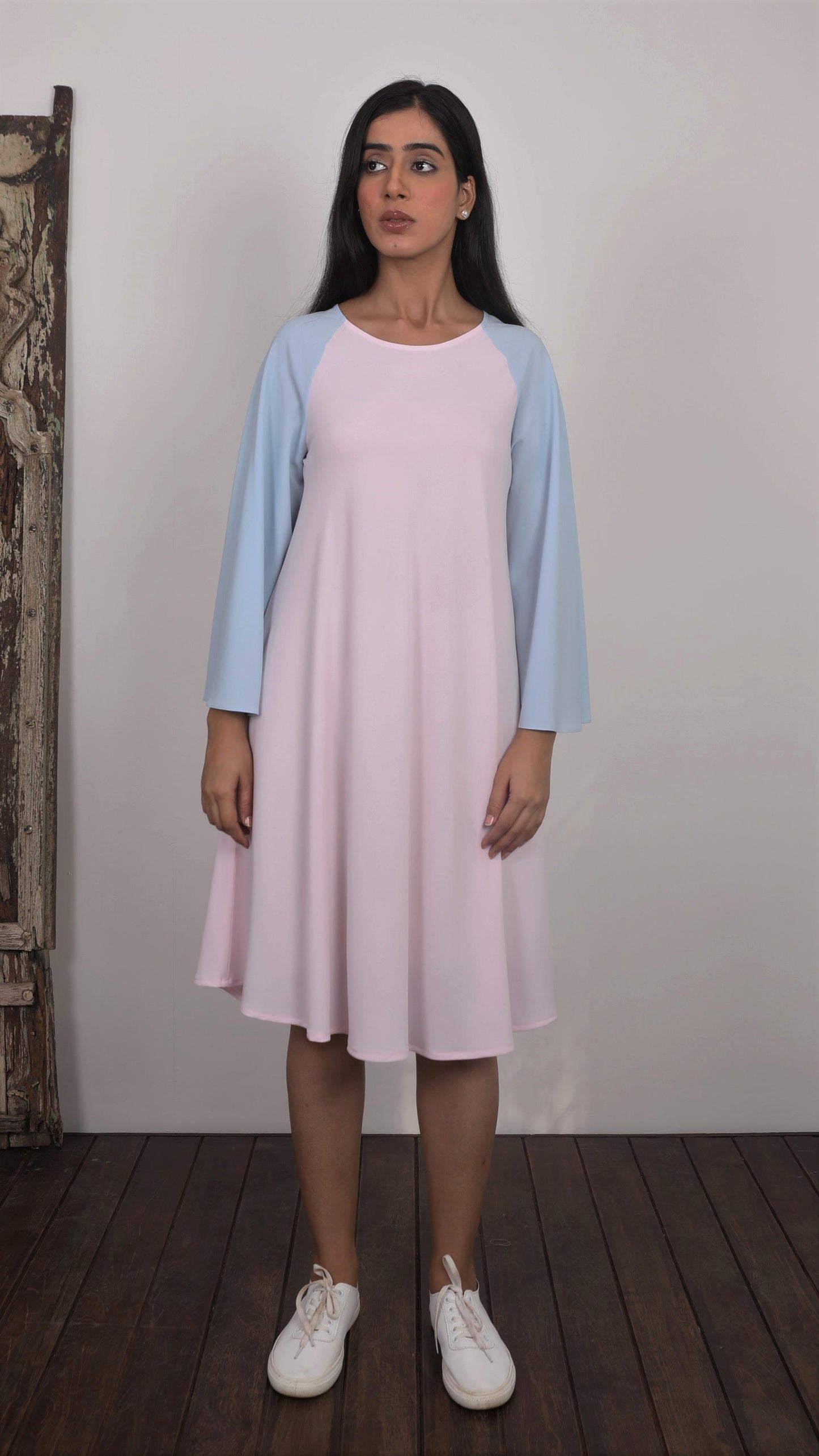 Colour-blocked Reglan Dress